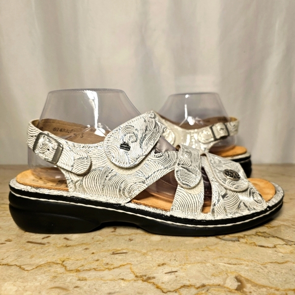 Finn Comfort Womens Silver Metallic Swirl Leather Sandals Size EU 40/US 9-9.5 - Picture 3 of 12